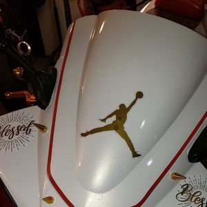 Meet your Posher, Kango